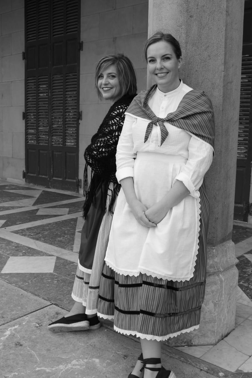 Moztutajostu – Basq Sisters Moztutajostu - Basq Sisters